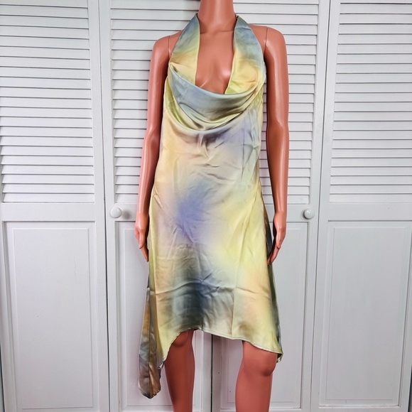 NEW WEWOREWHAT Cowl Mini Dress in Watercolor Size 16 - Picture 2 of 10